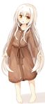  :o bangs barefoot brown_robe collarbone eyebrows_visible_through_hair full_body leaning_to_the_side long_hair long_sleeves looking_at_viewer original parted_lips robe simple_background sleeves_past_wrists solo standing very_long_hair white_background white_hair yellow_eyes yuuhagi_(amaretto-no-natsu) 