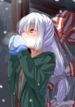  artist_name blue_mittens blush bow breath colored_eyelashes commentary_request contemporary eyebrows_visible_through_hair fujiwara_no_mokou green_jacket hair_between_eyes hair_bow hands_up hood hooded_jacket jacket long_hair long_sleeves looking_up mittens ponytail red_eyes snowing solo touhou twitter_username umarutsufuri upper_body very_long_hair white_bow white_hair 