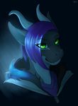  coat dragon green_eyes looking_at_viewer male scalie seren_duskflare simple_background soerakraven 