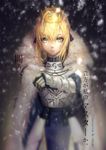  absurdres ahoge armor armored_dress artist_name artoria_pendragon_(all) bangs blonde_hair blue_cloak blue_dress closed_mouth commentary_request crown dress eyebrows_visible_through_hair fate/grand_order fate_(series) fur-trimmed_cloak gauntlets green_eyes hair_between_eyes highres looking_at_viewer sa'yuki saber sidelocks snowing solo translation_request 