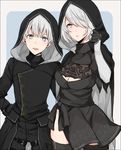  black_choker black_dress black_hairband blue_eyes choker cowboy_shot dress feather-trimmed_sleeves hairband hood hood_up juliet_sleeves kurosawa_kazuto leotard long_sleeves looking_at_viewer matching_outfit mole mole_under_mouth nier_(series) nier_automata no_blindfold puffy_sleeves short_hair side-by-side simple_background smile thighhighs_under_boots white_hair white_leotard yorha_no._2_type_b yorha_no._9_type_s 