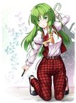  aka_tawashi arm_up ascot ass_visible_through_thighs belt black_footwear breasts commentary_request eyebrows_visible_through_hair green_eyes green_hair highres holding holding_umbrella juliet_sleeves kazami_yuuka kazami_yuuka_(pc-98) kneeling long_hair long_sleeves looking_at_viewer medium_breasts pants parted_lips plaid plaid_pants plaid_vest puffy_sleeves red_pants red_vest shirt solo touhou touhou_(pc-98) umbrella vest white_background white_shirt yellow_neckwear 