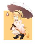  &gt;:) absurdres bangs bare_arms bare_shoulders black_choker black_footwear black_gloves blonde_hair boots choker closed_mouth collarbone dress edna_(tales) eyebrows_visible_through_hair gloves hair_between_eyes highres holding holding_umbrella long_hair looking_at_viewer ririka_(ab-yuri) side_ponytail sidelocks single_glove sleeveless sleeveless_dress smile solo squatting tales_of_(series) tales_of_zestiria two-tone_background umbrella v-shaped_eyebrows white_background white_dress white_umbrella yellow_background 