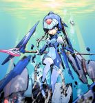  alternate_costume android blue_eyes bodysuit breasts capcom commentary_request gloves helmet highres holding holding_spear holding_weapon leg_up leviathan_(rockman) polearm rockman rockman_zero small_breasts spear tonami_kanji underwater weapon white_gloves wide_hips wire 