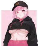  1girl absurdres alternate_costume baseball_cap black_baseball_cap black_hoodie bluefield blush breasts calliope_mori commentary crop_top cropped_hoodie drawstring english_commentary hat highres hololive hololive_english hood hoodie large_breasts looking_at_viewer midriff mori_calliope navel pink_hair red_eyes short_hair smile solo stomach underboob virtual_youtuber 