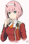  alternate_hair_length alternate_hairstyle aqua_eyes bad_id bad_pixiv_id bangs breasts commentary_request darling_in_the_franxx eyebrows_visible_through_hair hairband highres horns hoshizaki_reita medium_breasts orange_neckwear pilot_suit pink_hair short_hair simple_background solo uniform white_hairband zero_two_(darling_in_the_franxx) 