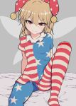  american_flag_dress american_flag_legwear bangs blonde_hair breasts closed_mouth clownpiece fairy_wings grey_background hat jester_cap knee_up long_hair looking_at_viewer marsen neck_ruff pantyhose polka_dot red_eyes red_hat shiny shiny_hair short_sleeves simple_background sitting small_breasts solo star star_print striped striped_legwear touhou wings 