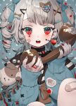  absurdres bow drill_hair grey_hair hair_bow hair_ornament highres holding holding_phone karohroka looking_at_viewer mint_chocolate multicolored_eyes multiple_hair_bows open_mouth original phone red_eyes ribbon smile 