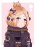 :&lt; abigail_williams_(fate/grand_order) bangs black_bow black_jacket blonde_hair blue_eyes blush bow closed_mouth commentary_request crossed_bandaids eyebrows_visible_through_hair fate/grand_order fate_(series) hair_bow hair_bun head_tilt heroic_spirit_traveling_outfit highres jacket keyhole long_hair looking_at_viewer orange_bow parted_bangs pink_background polka_dot polka_dot_bow solo two-tone_background white_background yu_yang 
