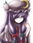  alternate_eye_color bags_under_eyes blue_bow blue_eyes blue_ribbon bow commentary_request crescent crescent_moon_pin eyebrows_visible_through_hair hand_in_hair hat highres looking_at_viewer messy_hair namiki_(remiter00) parted_lips patchouli_knowledge purple_hair red_bow red_neckwear red_ribbon ribbon shaded_face simple_background touhou upper_body white_background 