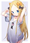  abigail_williams_(fate/grand_order) armpits arms_up bangs black_bow blonde_hair blue_eyes bow closed_mouth commentary_request cowboy_shot eyebrows_visible_through_hair eyes_visible_through_hair fate/grand_order fate_(series) hair_bow keyhole long_hair orange_bow outside_border parted_bangs print_shirt shirt short_sleeves sidelocks simple_background solo standing t-shirt tousaki_shiina very_long_hair white_shirt wide_sleeves 