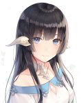  au_ra ayuanlv bangs bare_shoulders black_hair blue_eyes blush breasts cleavage closed_mouth clover collarbone dragon_horns eyebrows_visible_through_hair eyes_visible_through_hair final_fantasy final_fantasy_xiv highres horns long_hair looking_at_viewer off_shoulder smile solo straight_hair upper_body 