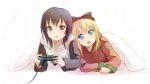  funami_yui game_console toshinou_kyouko white_background yuru_yuri 