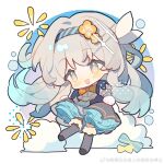  1girl :d black_hairband black_skirt blue_eyes blue_hair blue_pupils blush bow bowtie chibi firefly_(honkai:_star_rail) flower full_body gradient_hair grey_hair hair_flower hair_ornament hairband highres honkai:_star_rail honkai_(series) long_hair looking_at_viewer multicolored_hair open_mouth orange_bow orange_bowtie orange_flower petticoat pleated_skirt saucer_(saucer752) shirt sidelocks skirt skirt_hold smile solo sparkle white_shirt 