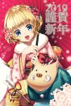  1girl 2019 :d animal bangs blonde_hair blue_eyes boar chinese_zodiac eyebrows_visible_through_hair eyes_visible_through_hair floral_print flower fur_collar hair_flower hair_ornament hakusai_ponzu holding holding_umbrella japanese_clothes kimono long_sleeves looking_at_viewer nengajou new_year obi open_mouth oriental_umbrella original over_shoulder pink_flower pink_kimono red_flower red_umbrella sash short_hair smile solo umbrella wide_sleeves year_of_the_pig 