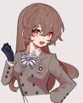  1girl akechi_gorou black_gloves blue_bow blue_bowtie bow bowtie brown_hair brown_jacket collared_shirt emblem genderswap genderswap_(mtf) gloves grey_background highres jacket long_hair multicolored_bowtie multicolored_hair persona persona_5 red_eyes red_hair sadakata_misa shirt simple_background solo white_bow white_bowtie white_shirt 