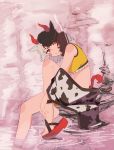  1girl ai_ken animal_ears animal_print bare_shoulders black_hair breasts commentary_request cow_ears cow_horns cow_print cow_tail crop_top feet_out_of_frame frills haori highres horns japanese_clothes knee_up large_breasts looking_at_viewer midriff multicolored_hair off_shoulder pink_background red_eyes red_footwear sandals short_hair silver_hair sitting soaking_feet solo tail thighs touhou two-tone_hair ushizaki_urumi 