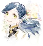  1girl bangs blue_hair code-aa flower hair_flower hair_ornament highres honzuki_no_gekokujou long_hair looking_at_viewer maine_(honzuki_no_gekokujou) portrait simple_background smile solo white_background yellow_eyes 