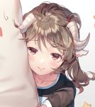  1girl arknights bangs black_shirt blush brown_hair close-up collarbone commentary_request eyjafjalla_(arknights) head_tilt highres holding holding_pillow horns ji_dao_ji looking_at_viewer pillow pillow_hug red_eyes shirt short_hair smile solo star 
