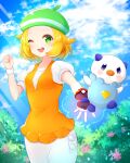  1girl bianca_(pokemon) blonde_hair blue_sky cloud cloudy_sky collarbone green_eyes green_headwear hat highres looking_at_viewer one_eye_closed open_mouth oshawott outdoors poke_ball pokemon pokemon_(creature) pokemon_(game) pokemon_bw puffy_short_sleeves puffy_sleeves short_hair short_sleeves sky takahara teeth upper_teeth 