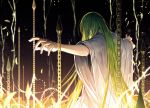  1other bangs chain closed_mouth dark_background ede enkidu_(fate/strange_fake) fate/grand_order fate_(series) from_behind green_hair hair_over_eyes highres long_hair otoko_no_ko outstretched_arms robe simple_background smile solo standing stretched_limb very_long_hair white_robe wide_sleeves 