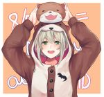  1girl absurdres animal_on_head bangs blush buttons commentary english_commentary green_eyes green_hair highres long_sleeves looking_at_viewer miyu_ottavia multicolored_hair nijisanji nijisanji_id on_head onesie open_mouth orange_background otter otter_costume rd_(ardeee) red_hair short_hair simple_background smile solo streaked_hair upper_body virtual_youtuber 