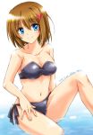  1girl bikini black_bikini blue_eyes breasts brown_hair cleavage closed_mouth commentary_request dated eyebrows_visible_through_hair hair_ornament leg_up looking_at_viewer lyrical_nanoha medium_breasts navel san-pon short_hair side-tie_bikini sitting smile solo strapless strapless_bikini swimsuit twitter_username wading water white_background x_hair_ornament yagami_hayate 