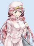  1girl akashi_(kantai_collection) alternate_costume bag bangs blue_background breasts green_eyes grin hair_ribbon hat kantai_collection kurou_(bcrow) long_hair long_sleeves medium_breasts pink_hair pink_shirt pink_skirt ribbon shirt shoulder_bag simple_background skirt smile solo tress_ribbon 