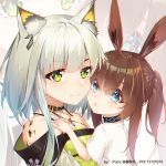  2girls amiya_(arknights) animal_ear_fluff animal_ears arknights bangs bare_shoulders black_choker blue_eyes brown_hair bunny_ears chinese_commentary choker commentary_request eyebrows_visible_through_hair ge_zhong_kuaile green_eyes kal&#039;tsit_(arknights) long_hair looking_at_viewer lynx_ears multiple_girls oripathy_lesion_(arknights) shirt short_sleeves silver_hair smile upper_body white_shirt younger zoom_layer 