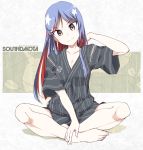  1girl barefoot blue_hair breasts character_name cleavage closed_mouth clothes_writing collarbone eyebrows_visible_through_hair grey_eyes japanese_clothes jinbei_(clothes) kantai_collection long_hair red_hair short_sleeves smile solo souji south_dakota_(kantai_collection) star_(symbol) toes v-shaped_eyebrows white_hair 