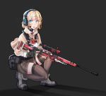  1girl absurdres apex_legends blonde_hair blue_eyes crossover english_commentary grey_background gun highres holding holding_gun holding_weapon hololive hololive_english inktswish kraber looking_back one_knee open_mouth rifle short_hair sniper_rifle solo virtual_youtuber watson_amelia weapon 