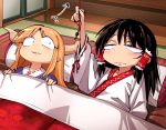  2girls hair_down hair_tubes hakurei_reimu holding_blanket horns ibuki_suika indoors japanese_clothes kimono multiple_girls oni_horns pillow purple_kimono reaching shimizu_pem sleepwear sleepy touhou under_covers white_kimono yukata 