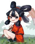  1girl absurdres black_eyes black_hair blush grass grin hair_ornament hair_rings hair_tubes highres hoe japanese_clothes looking_at_viewer outdoors parted_lips rice_paddy sakuna-hime short_eyebrows smile solo squatting tensui_no_sakuna-hime useq1067 wading water 