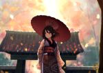  1girl architecture black_hair blurry blurry_background blurry_foreground breasts bright_pupils cleavage collarbone cowboy_shot east_asian_architecture falling_leaves futatsuki_eru gate hair_between_eyes hat holding holding_umbrella japanese_clothes kimono leaf leaf_print looking_to_the_side maple_leaf medium_breasts obi oriental_umbrella pointy_ears red_eyes red_headwear sash shameimaru_aya short_hair solo standing tokin_hat touhou tree umbrella wide_sleeves 