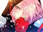  1boy bangs black_jacket blue_eyes closed_mouth fate/grand_order fate_(series) gloves hair_between_eyes hair_over_one_eye hand_up highres hood hood_up hukahire0313 jacket karna_(fate) karna_(santa)_(fate) looking_at_viewer male_focus pale_skin portrait red_gloves short_hair snowing solo tsurime white_hair 