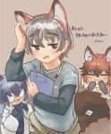 1boy 2girls :3 animal_ears black_hair black_neckwear blue_shirt blush bow bowtie clipboard coat commentary_request elbow_gloves eyebrows_visible_through_hair fake_animal_ears fake_tail fox_ears fox_girl fox_tail glasses gloves highres kemono_friends labcoat lanyard long_hair multicolored_hair multiple_girls necktie open_mouth orange_hair orange_shirt original red_fox_(kemono_friends) red_hair shirt short_hair short_sleeves silver_fox_(kemono_friends) silver_hair t-shirt tail toki_reatle translation_request two-tone_shirt white_coat white_neckwear white_shirt yellow_neckwear 