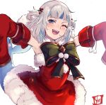  1girl blue_eyes bow commentary detached_sleeves dress elbow_gloves english_commentary gawr_gura gloves highres hololive hololive_english looking_at_viewer multicolored_hair one_eye_closed open_mouth oversized_clothes reaching_out red_dress santa_costume simple_background sleeves_past_fingers sleeves_past_wrists solo streaked_hair virtual_youtuber white_background white_hair yun_fuyu 