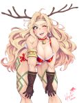 1girl ahoge alternate_costume amazon_(dragon&#039;s_crown) armlet bangs bare_legs bell bell_choker bent_over bikini black_gloves blonde_hair blue_eyes blush bodypaint breast_squeeze breasts choker christmas circlet cleavage commentary cowboy_shot dated dragon&#039;s_crown eyelashes fake_antlers fur-trimmed_bikini fur_trim gloves hand_on_knees hands_on_own_knees highres hori_shin leaning_forward lips long_hair looking_at_viewer medium_breasts muscular muscular_female one_eye_closed open_mouth parted_bangs red_bikini red_choker santa_bikini signature simple_background smile solo swimsuit teeth thighs wavy_hair white_background 