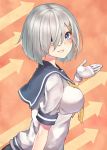  1girl arrow_(symbol) blue_eyes blue_sailor_collar breasts gloves hair_ornament hair_over_one_eye hairclip hamakaze_(kantai_collection) highres kamidanomi kantai_collection large_breasts neckerchief orange_background parted_lips sailor_collar school_uniform serafuku short_hair silver_hair smile solo upper_body white_gloves yellow_neckwear 