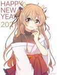  1girl 2021 animal_ears brown_eyes commentary_request cow_ears cow_horns cowboy_shot fake_animal_ears fake_horns gradient_hair hakama happy_new_year horns japanese_clothes jewelry kantai_collection light_brown_hair lips long_hair looking_at_viewer miko multicolored_hair murasame_(kantai_collection) new_year nontraditional_miko red_hakama remodel_(kantai_collection) ren_kun ring simple_background smile solo turtleneck two_side_up undershirt upper_body wedding_band white_background 