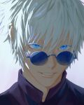  1boy absurdres blue_eyes close-up commentary eyelashes gojou_satoru grin highres jujutsu_kaisen male_focus portrait smile solo sunglasses uqi32 white_hair 