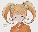  1girl bangs blonde_hair bow cat_hair_ornament closed_eyes commentary_request danganronpa_(series) danganronpa_2:_goodbye_despair face facing_viewer grey_background grin hair_ornament heart highres hu_(kitsune_ousaiou) japanese_clothes kimono long_hair saionji_hiyoko simple_background smile solo swept_bangs translation_request twintails upper_body 