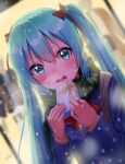  1girl absurdres aqua_eyes aqua_hair backlighting bandaid bandaid_on_hand blue_coat blurry blurry_background blush bow box coat commentary dutch_angle furrowed_eyebrows gift gift_box hair_bow hatsune_miku highres holding holding_box long_hair looking_at_viewer open_mouth plaid plaid_scarf red_bow scarf signature snowing solo tatyaoekaki twintails upper_body valentine very_long_hair visible_air vocaloid 