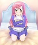  bed blush hayate_no_gotoku! jun_(aoerm) katsura_hinagiku long_hair pillow pink_hair solo yellow_eyes 