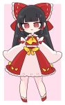  1girl ascot bare_legs bare_shoulders black_hair blunt_bangs border bow chibi commentary_request detached_sleeves frilled_bow frills full_body hair_bow hair_tubes hakurei_reimu highres legs_apart long_hair long_sleeves looking_at_viewer midriff navel op_na_yarou outside_border pink_background red_bow red_eyes red_skirt red_vest simple_background skirt skirt_set sleeves_past_fingers sleeves_past_wrists smile solo standing touhou vest white_border yellow_ascot yellow_bow 