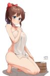  1girl bangs blue_eyes blush bow breasts brown_hair bucket closed_mouth dated hair_bow highres idolmaster idolmaster_million_live! idolmaster_million_live!_theater_days kneeling long_hair looking_at_viewer medium_breasts myeolchi naked_towel ponytail red_bow satake_minako signature simple_background smile solo tiptoes towel white_background 