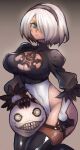  1girl back_cutout black_dress black_hairband blue_eyes boots cleavage_cutout clothing_cutout dakusuta dress feather-trimmed_sleeves hairband highres juliet_sleeves leotard long_sleeves mole mole_under_mouth nier_(series) nier_automata no_blindfold puffy_sleeves silver_hair solo thighhighs thighhighs_under_boots white_leotard yorha_no._2_type_b 