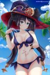  1girl bangs bare_shoulders bikini black_bikini black_hair blue_sky blunt_bangs bow bracelet breasts cleavage cloud cloudy_sky coconut_tree collarbone commentary_request genshin_impact green_eyes hair_between_eyes hair_bow hair_ornament hair_ribbon hat head_tilt helvetica_std highres jewelry long_hair looking_at_viewer midriff mona_(genshin_impact) navel palm_tree ribbon side-tie_bikini sidelocks sky smile solo swimsuit tree twintails witch_hat 
