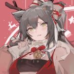  1girl animal_ears antlers arknights bandeau bell black_bandeau black_gloves black_tubetop bow cat_ears commentary fake_antlers fingerless_gloves gloves grey_hair grey_jacket hand_up highres jacket long_hair long_sleeves looking_at_viewer neck_bell official_alternate_costume parted_lips pink_background red_bow red_shirt reindeer schwarz_(arknights) schwarz_(presents)_(arknights) shirt solo star_(symbol) strapless tubetop upper_body yellow_eyes zygocactus 