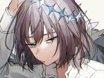  1boy bangs blue_eyes butterfly_wings cape crown face fate/grand_order fate_(series) fur-trimmed_cape fur_trim half-closed_eyes light_brown_hair looking_at_viewer male_focus oberon_(fate) shirt short_hair solo syerii white_shirt wings 